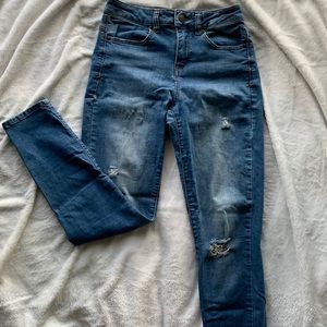 SO ripped high rise jeggings